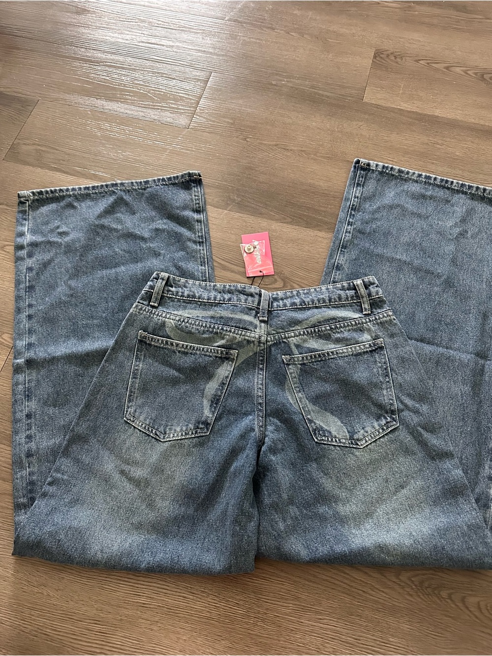 Edikted low rise jeans with bow in the back - Picture 5 of 5